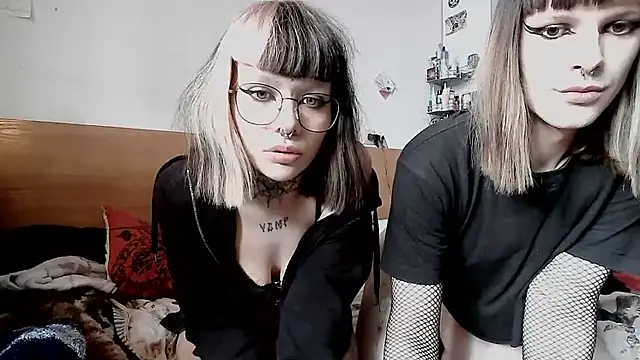 kicianiunia online show from March 2026 02:10:01 PM