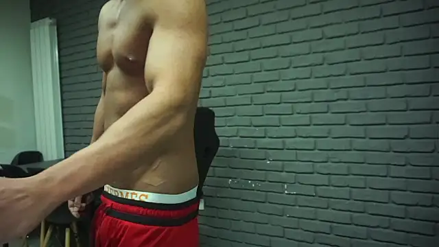 muscledesire online show from February 2026 05:06:01 AM