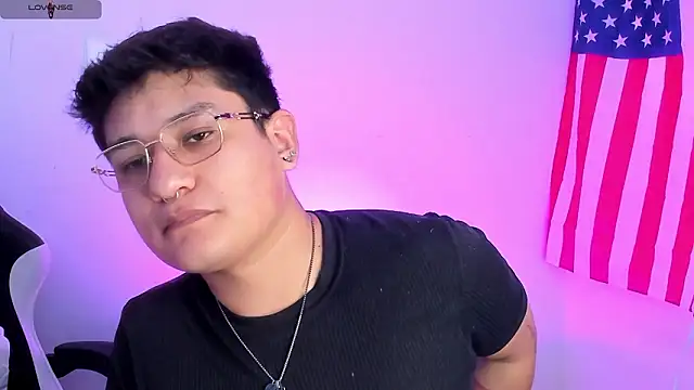 Theo Rowan online show from February 2026 08:15:01 PM