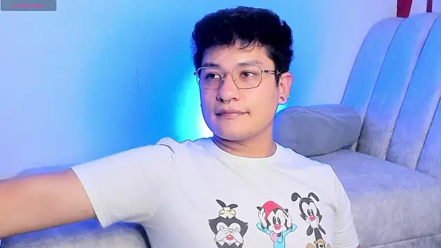 Theo Rowan online show from March 2026 08:48:01 PM