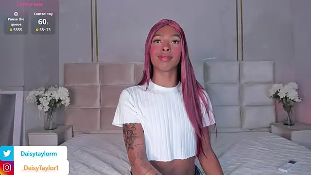 DaisyTaylor   online show from February 2026 01:05:02 PM