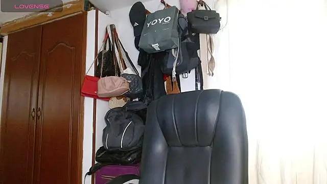 Scarlett 3X online show from March 2026 11:15:02 AM