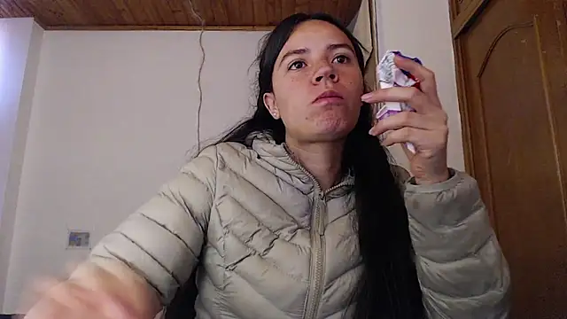 Shanel Lozano online show from April 2026 09:52:01 PM
