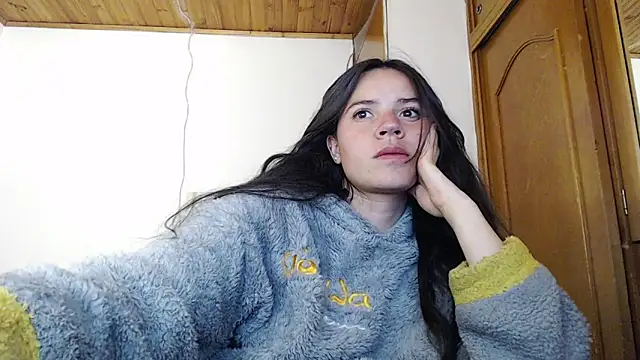 Shanel Lozano online show from May 2026 02:39:01 AM