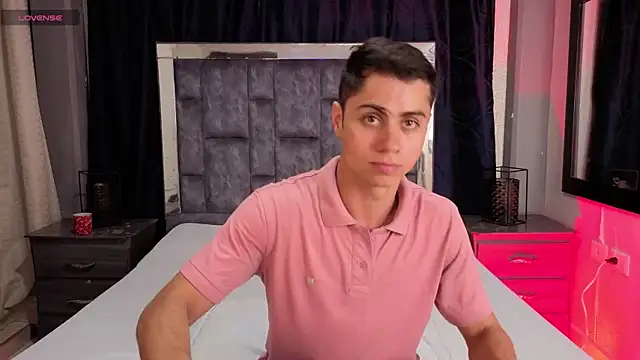 LeoMonnroe online show from June 2026 08:41:01 PM