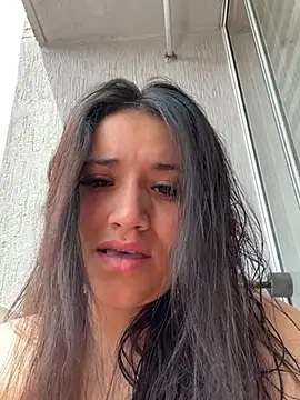 Veronica Wins  online show from April 2026 03:36:01 PM
