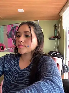 Veronica Wins  online show from April 2026 05:30:01 PM