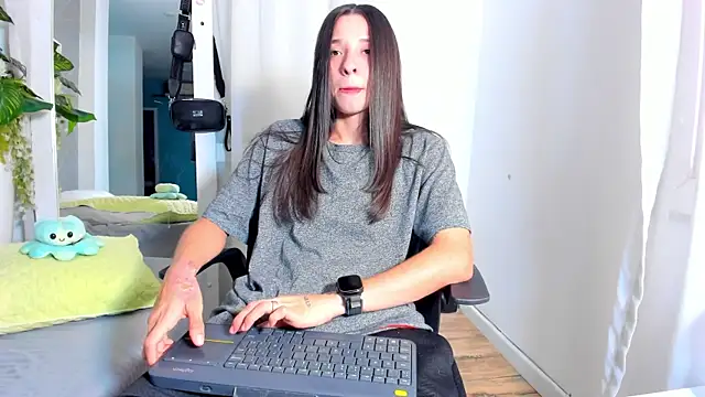 ViictoriiaSaenz online show from April 2026 05:12:02 AM