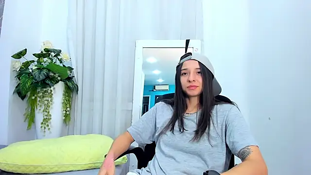ViictoriiaSaenz online show from May 2026 05:12:01 AM