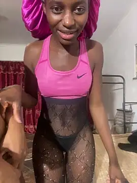 CreamyCupCake 96 online show from April 2026 05:54:01 PM