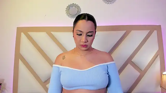 Alexxa Carter online show from June 2026 07:51:02 PM