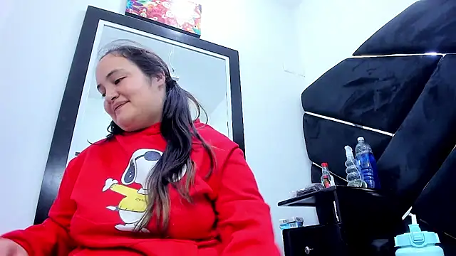 MiaRouss69 online show from May 2026 11:04:01 AM