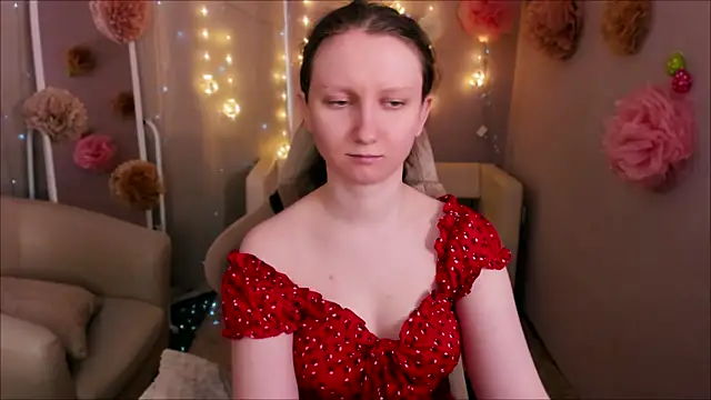 Snapshot of SunshineBlaze chatting on April 2026 01:17:02 PM SunshineBlaze online show from April 2026 01:17:02 PM