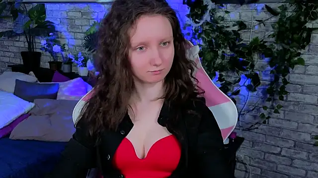 Snapshot of SunshineBlaze chatting on April 2026 05:21:02 AM SunshineBlaze online show from April 2026 05:21:02 AM