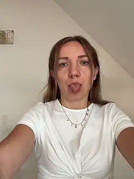 Marina und Jayden online show from July 2026 12:58:02 PM