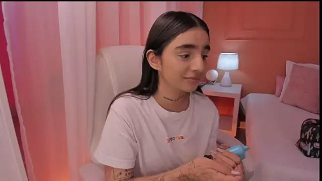 Abriil cutee online show from June 2026 02:30:02 PM
