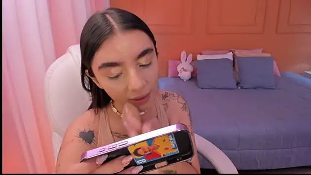 Abriil cutee online show from June 2026 02:32:01 PM