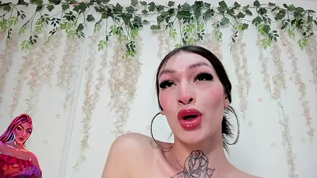 lizz lunna online show from May 2026 08:58:01 PM