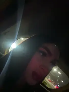 lizz lunna online show from June 2026 02:49:01 AM