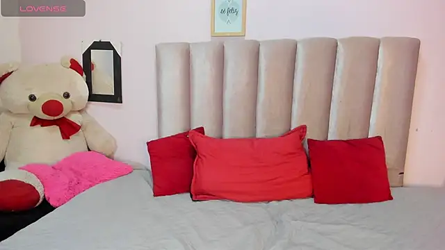 Roger And Ramona online show from January 2026 01:49:01 PM