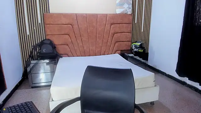 MATHY ROBERT online show from February 2026 08:34:01 PM