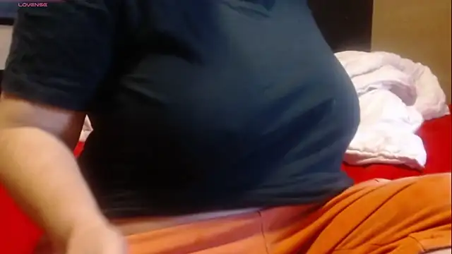 Snapshot of Santanna77 chatting on December 2025 08:53:02 AM Santanna77 online show from December 2025 08:53:02 AM