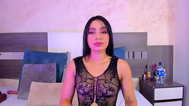 Snapshot of suzan_jane chatting on July 2026 12:39:01 AM suzan jane online show from July 2026 12:39:01 AM