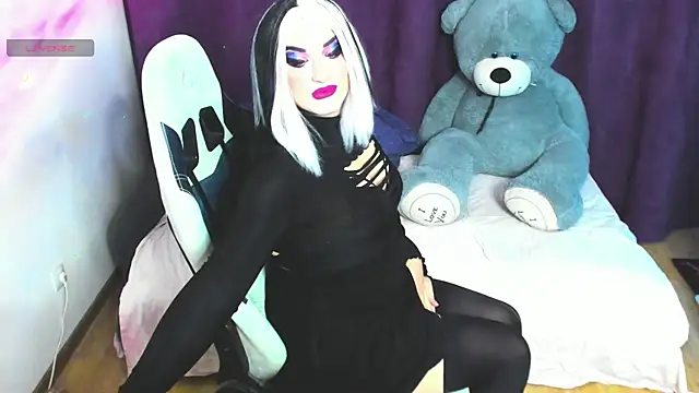 Snapshot of sexxx-queen chatting on May 2026 10:25:02 PM sexxx-queen online show from May 2026 10:25:02 PM
