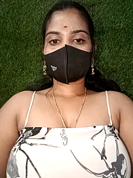 Snapshot of Nithyatamil chatting on March 2026 05:08:01 PM Nithyatamil online show from March 2026 05:08:01 PM