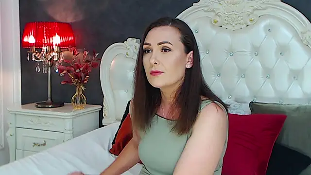 VeraNoir online show from July 2026 12:48:02 PM
