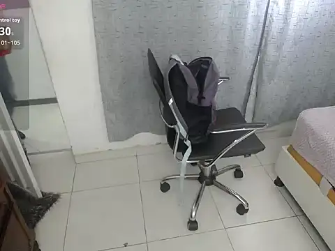 Snapshot of miss_charlott_18 chatting on March 2026 11:26:02 AM miss charlott 18 online show from March 2026 11:26:02 AM