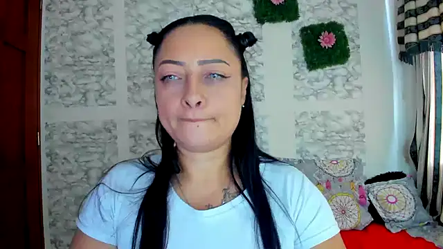 XXXStephanie XXX online show from June 2026 07:50:01 PM