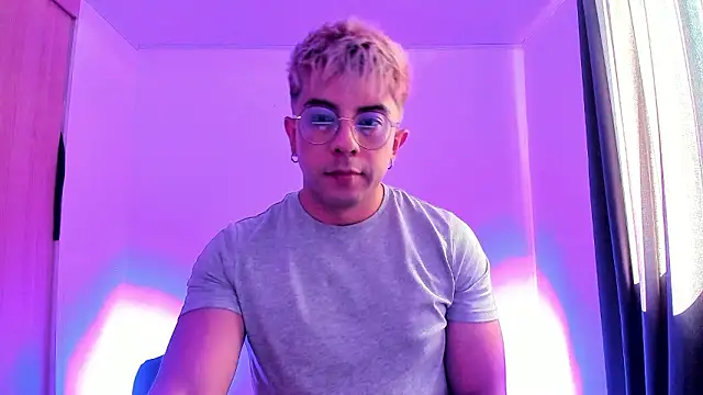 Snapshot of davidMars1 chatting on February 2026 07:47:02 PM davidMars1 online show from February 2026 07:47:02 PM