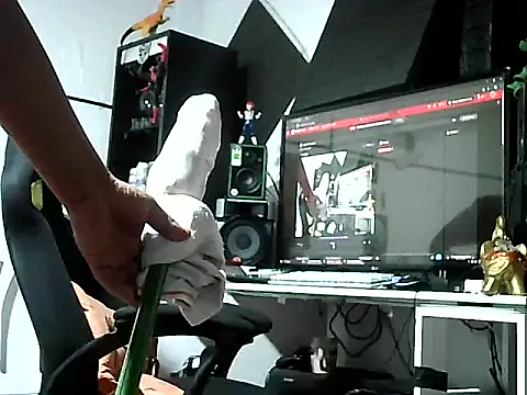 Snapshot of recalientee chatting on February 2026 03:45:01 AM recalientee online show from February 2026 03:45:01 AM