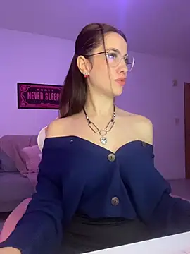 LolaSB online show from May 2026 02:52:02 AM