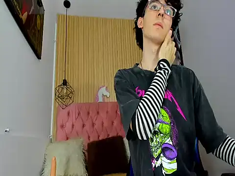 Syriussz online show from February 2026 07:28:02 PM