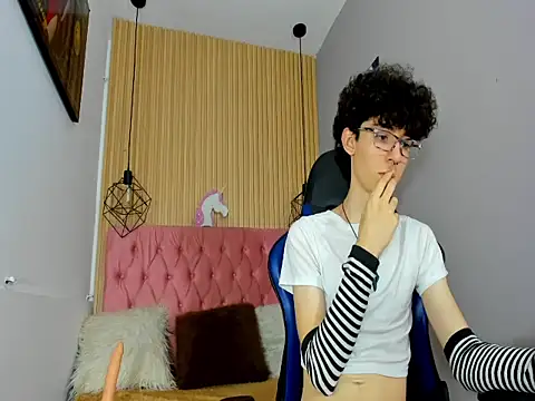 Syriussz online show from February 2026 07:29:02 PM