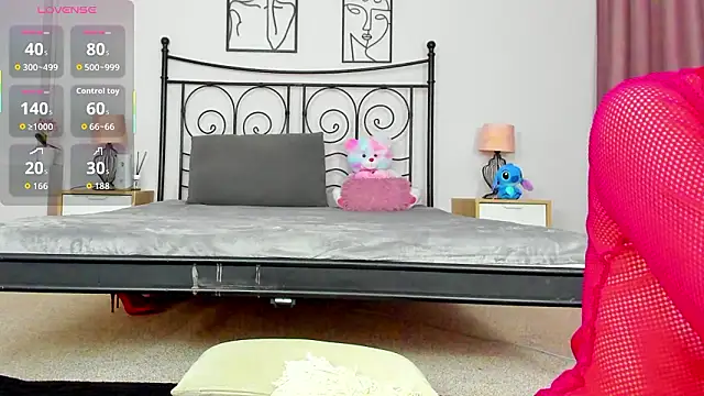 ania queen online show from February 2026 08:40:02 PM