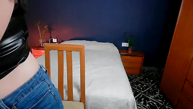 Alice Dan online show from February 2026 04:44:01 PM