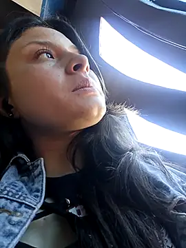 yessica gomez01 online show from April 2026 04:04:02 PM