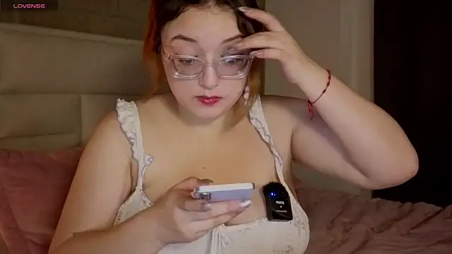 Snapshot of Mia_Franklyn chatting on May 2026 10:16:02 PM Mia Franklyn online show from May 2026 10:16:02 PM