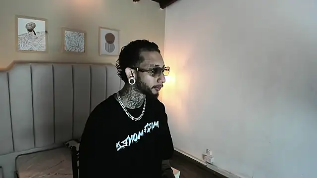 axel valtier online show from February 2026 07:39:02 PM