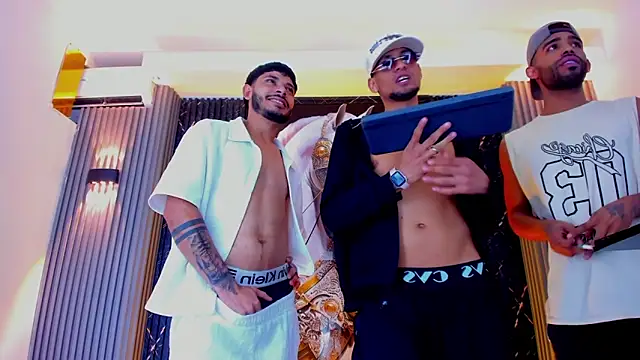 The Gods In Diamonds online show from February 2026 09:02:02 AM