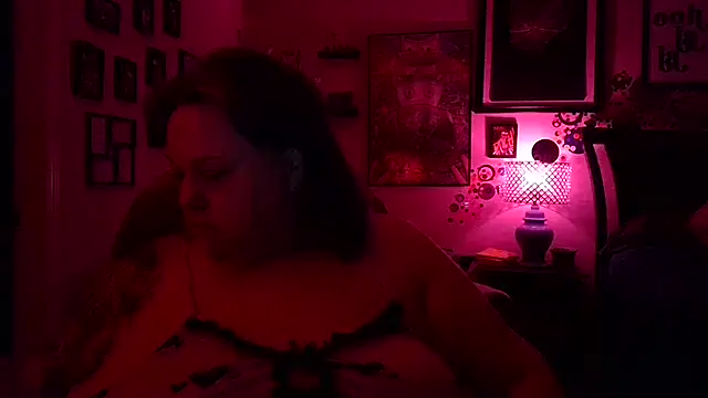 Snapshot of theUnihorniest chatting on April 2026 01:26:01 AM theUnihorniest online show from April 2026 01:26:01 AM