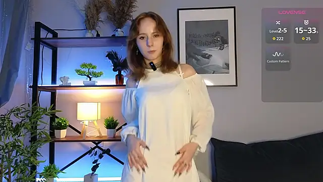 LissaKhalifa online show from February 2026 05:27:02 PM