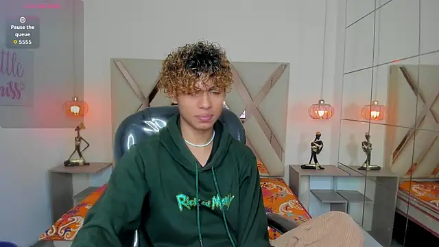 Anyelo Twink online show from April 2026 04:19:01 AM