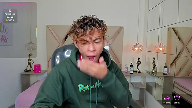 Anyelo Twink online show from May 2026 04:18:01 AM