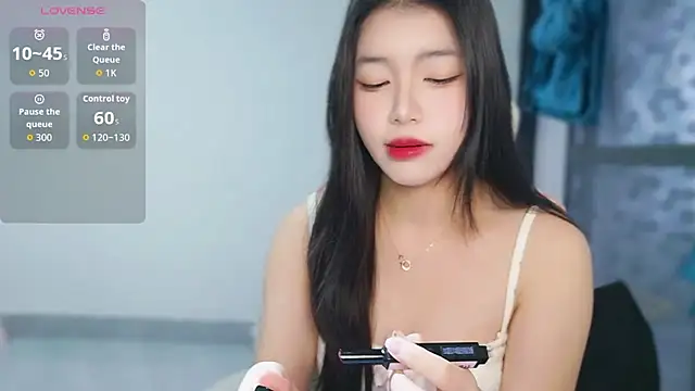 -XiaoYu-777 online show from February 2026 07:45:02 AM