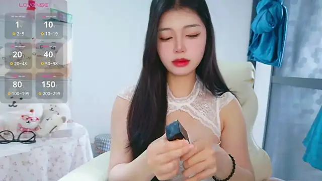 -XiaoYu-777 online show from March 2026 07:35:01 AM