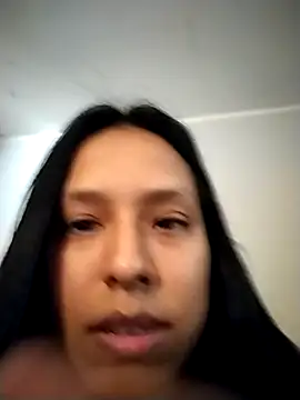 Snapshot of Aleja_1426 chatting on March 2026 07:32:01 PM Aleja 1426 online show from March 2026 07:32:01 PM